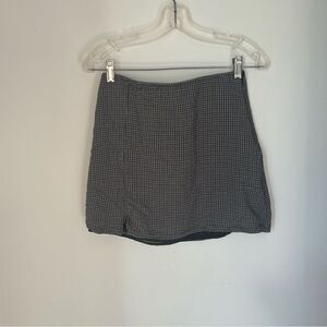 American Eagle black and white tiny plaid  gingham mini skirt size  XS